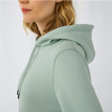 ww02q bc queenhooded 04