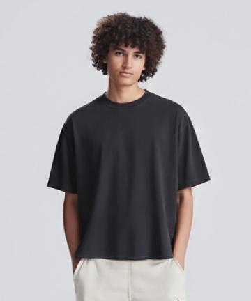 The AWDis 240 Boxy Cropped Oversize T-Shirt The AWDis 240 Boxy Cropped Oversize T-Shirt